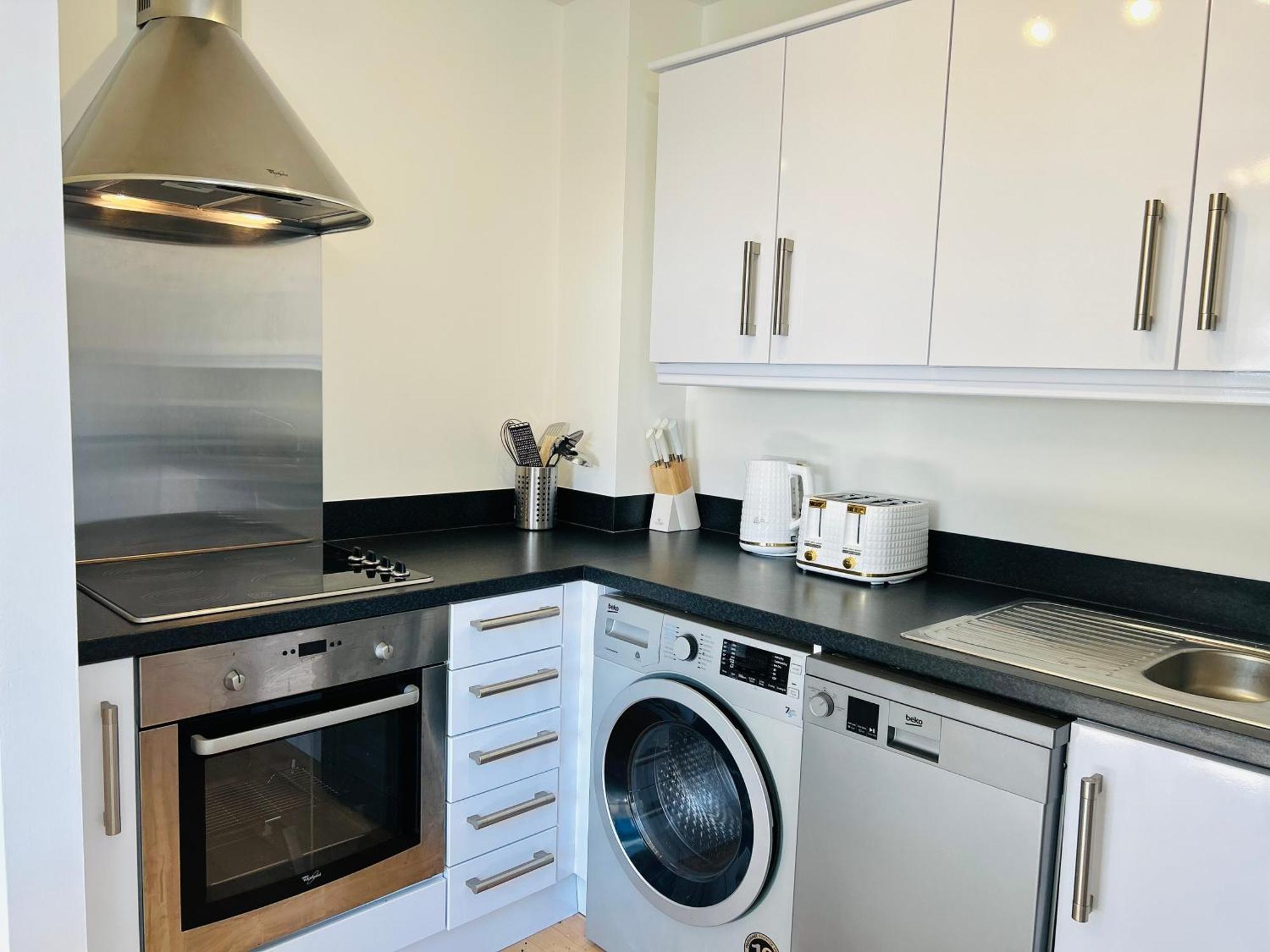 וולברהאמפטון Modern Apartment Broad Gauge Way - Ideal For Work And Leisure מראה חיצוני תמונה